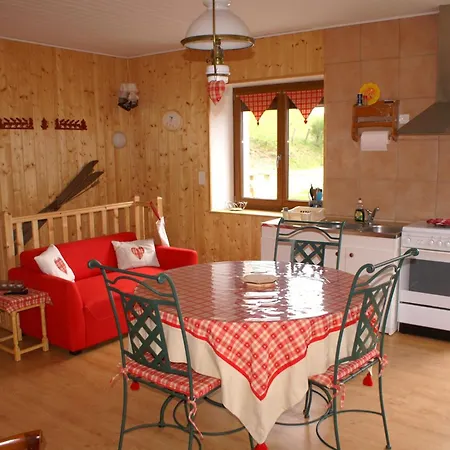 Holiday home Blanche-roche, En Lisiere De Foret