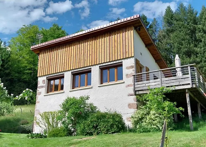 Blanche-roche, En Lisiere De Foret Cleurie